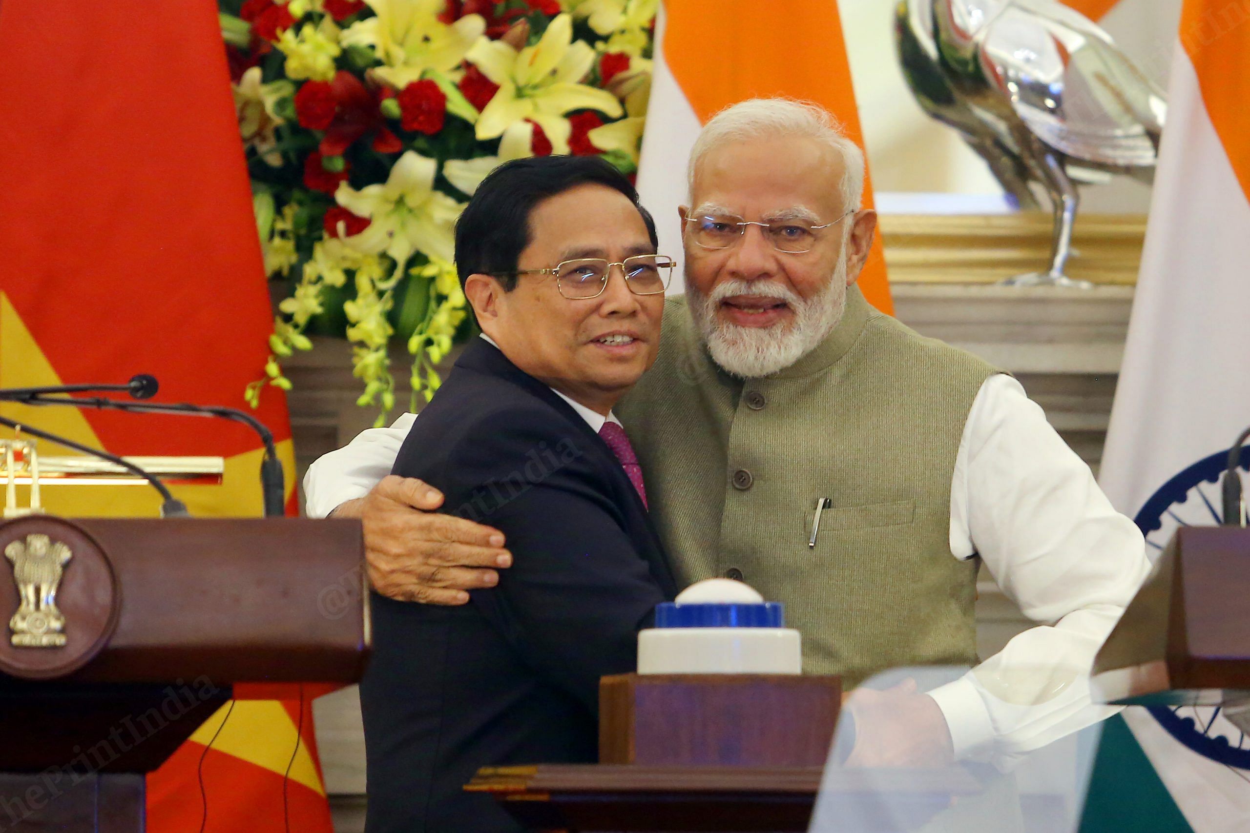 Both leaders embrace each other after joint press conference at Hyderabad House | Praveen Jain | ThePrint