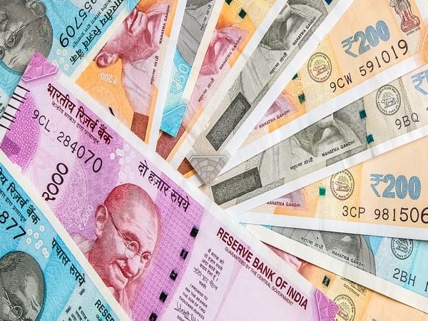 Rupee depreciates to fresh low, leaning towards 84 over global market concern