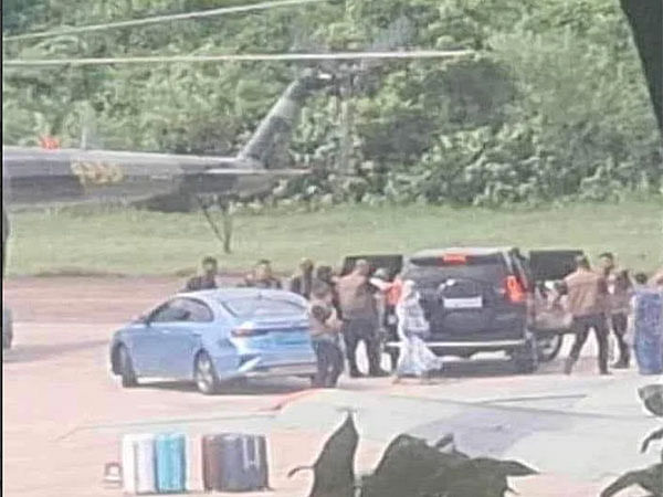 Sheikh Hasina boarding military chopper in Dhaka, Monday | X