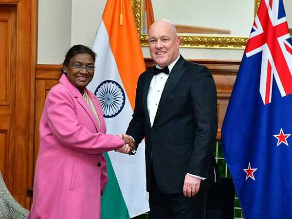 New Zealand PM calls on President Murmu; discusses regional and global security