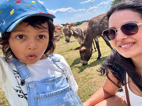 Natasa Stankovic drops adorable pictures with son Agastya in Serbia