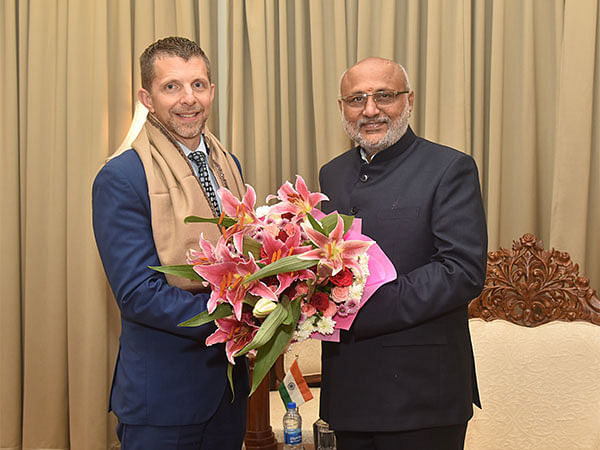 US Consul General meets Maharashtra Governor Radhakrishnan