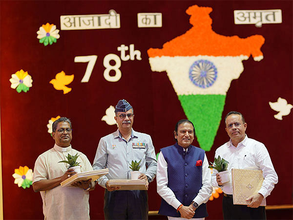 Dr. Dinesh Shahra Inspires Students on Independence Day at St. Paul High School