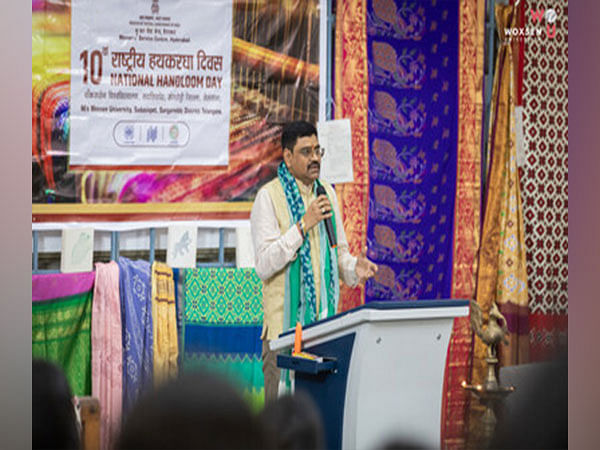 Padma Shri Sarees Take Centre Stage at Woxsen University