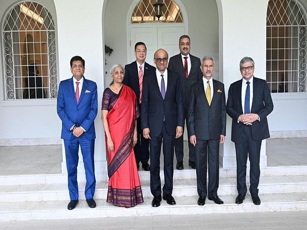 EAM Jaishankar calls on Singapore President, PM on sidelines of ministerial roundtable with Singapore