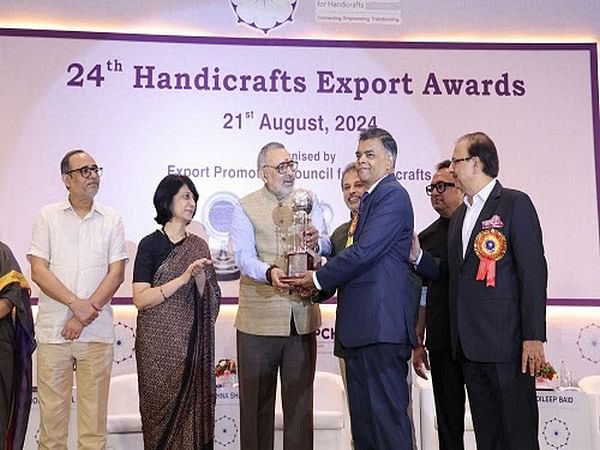 Cycle Pure Agarbathi Secures Handicrafts Export Excellence Award for Fourth Consecutive Year