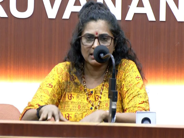 Sonia Malhar opens up about alleged harassment on movie set by Jayasurya Sonia Malhar opens up about alleged harassment on movie set by Jayasurya