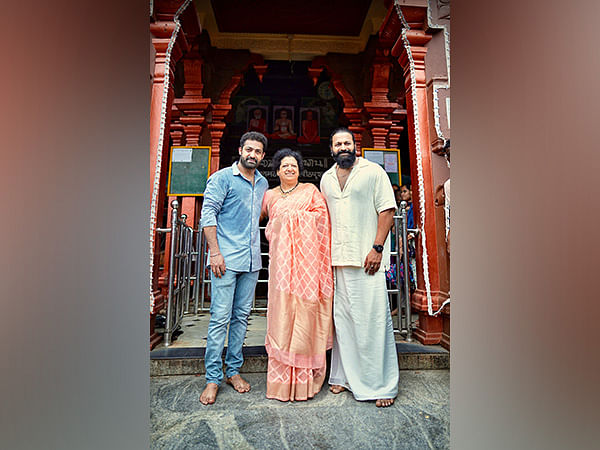 NTR Jr visits Udupi Temple with his mother, Rishab Shetty