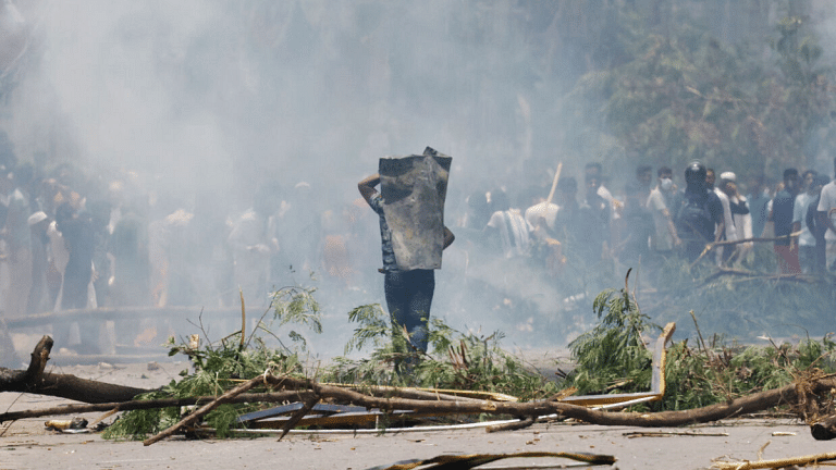 Hindu homes attacked, actor lynched, library gutted in Bangladesh. The crisis could spill over to India