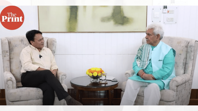 ThePrint's Political Editor D.K. Singh in conversation with J&K L-G Manoj Sinha | Credit: Devesh Singh