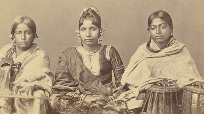 Ubbasee Domnee. Dancing girls and musicians of the Oudh Court of Lucknow, The Beauties of Lucknow, Plate. 20, Darohah Abbas Ali, Kolkata, India. Image courtesy of The New York Public Library, and Wikimedia Commons