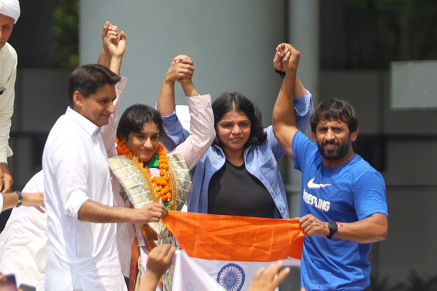 Deepender Hooda, Vinesh Phogat, Sakshi Malik and Bajrang Punia at the aiport supporting Vinesh | Photo: Manisha Mondal | ThePrint