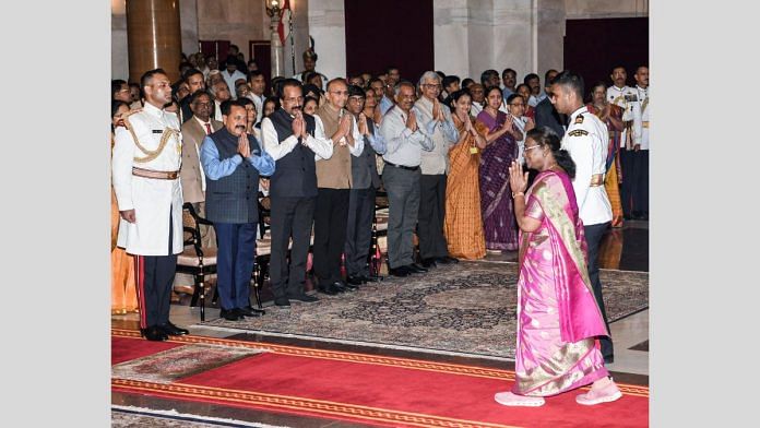 President Droupadi Murmu exchanges greetings with Union Minister of State Jitendra Singh, ISRO Chairman S Somanath and other dignitaries at the Rashtriya Vigyan Puraskar-2024, at Rashtrapati Bhavan, in New Delhi on Thursday | ANI Photo/Rahul Singh