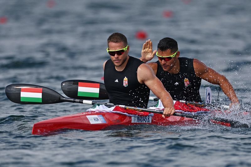 Olympics-Canoeing-Chinese crew grab gold in women's canoe double at ...