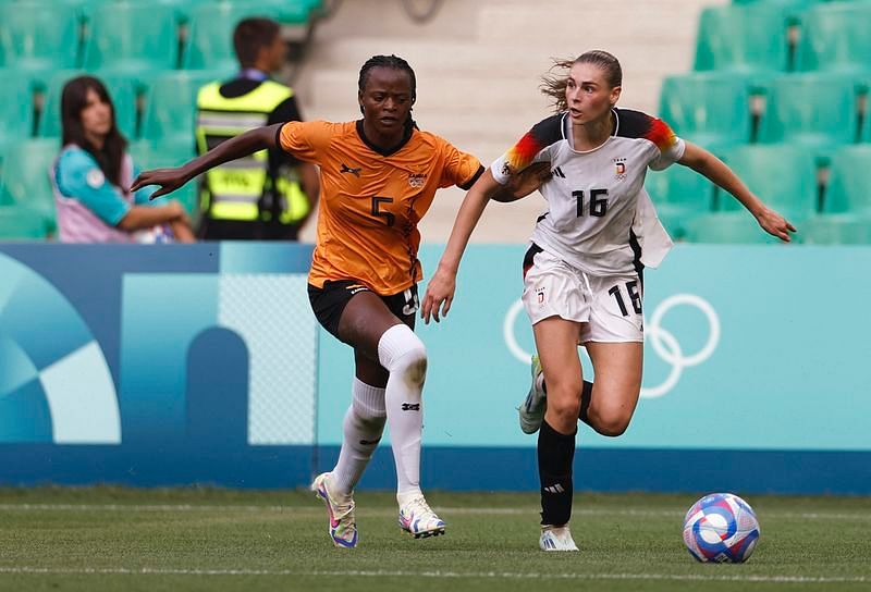 OlympicsSoccerCanada reach Olympic quarterfinals despite sixpoint