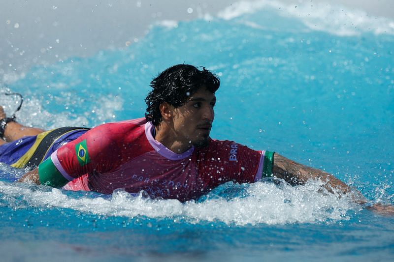 OlympicsSurfingVaast takes gold for France and Tahiti, American Marks