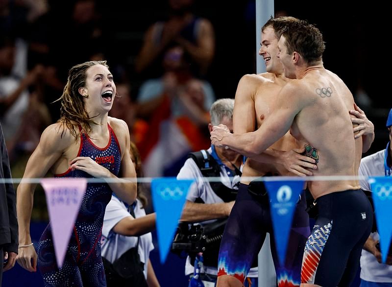 OlympicsSwimmingUSA take mixed 4x100 medley gold in world record time