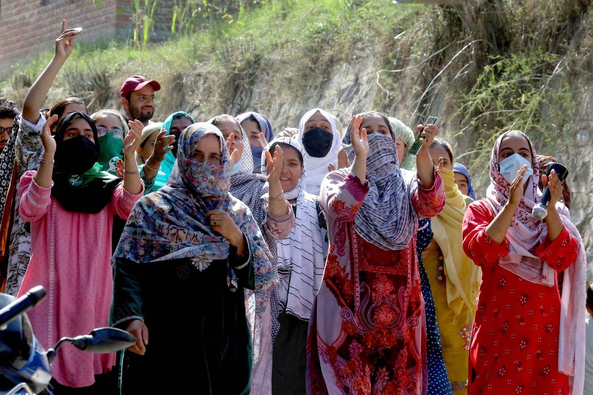 Women who participated in Waheed ur Rehman Para's campaign | Praveen Jain | ThePrint