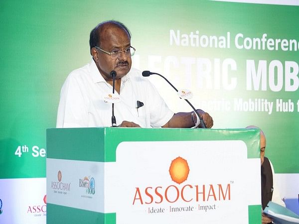 Ministry of Heavy Industries working to make India a global hub for green mobility: H.D. Kumaraswamy