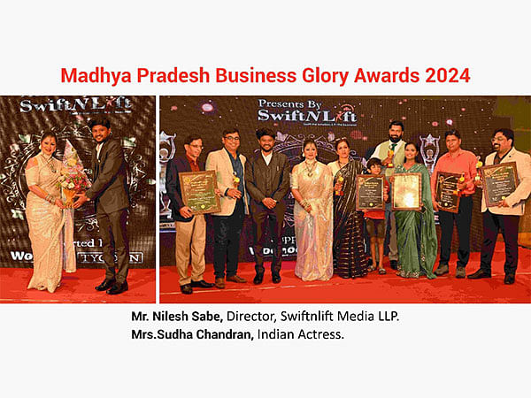 Swiftnlift Media Group Celebrating: Maharastra Udyog Gaurav Purskar 2024 - Mumbai Honors India's Top Businesses, Innovators & Entrepreneur