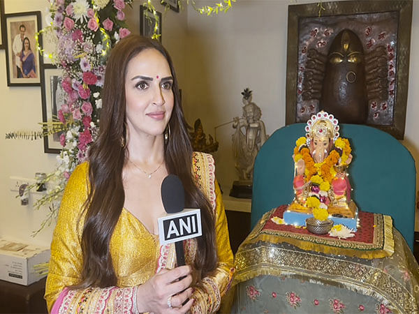 Wish all women in country live freely and fearlessly: Esha deol's message on Ganesh Chaturthi