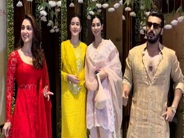 Kiara Advani to Arjun Kapoor: Bolllywood celebs arrive at Manish Malhotra's residence for Ganpati celebrations