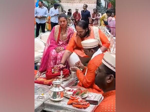 Newlyweds Anant Ambani, Radika Merchant bring Ganpati home