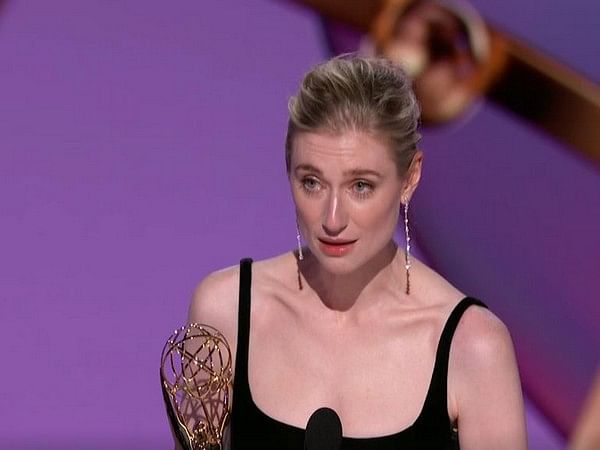 Elizabeth Debicki wins Emmy for ‘The Crown’, says playing Princess Diana a ‘privilege’