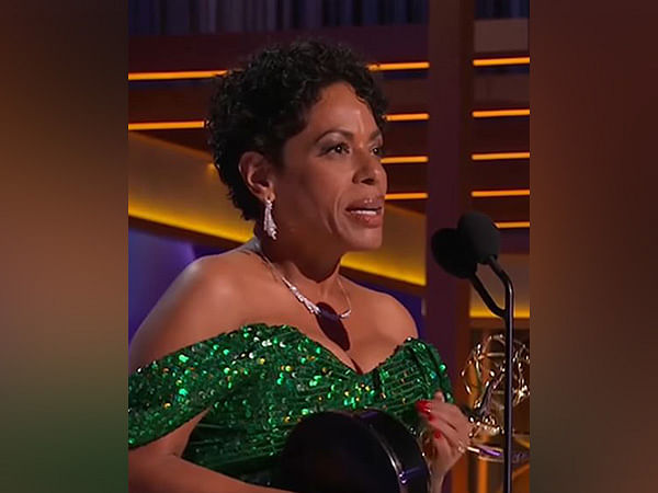 Liza Colon becomes 1st Latina to win Best Supporting Emmy Award 