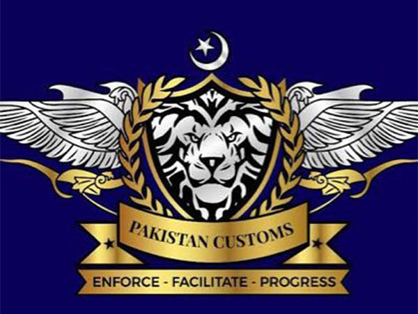 Pakistan customs seize PKR 446 million worth of smuggled phones and goods at Sost port