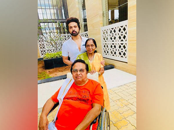 Himesh Reshammiya's father, veteran music director, Vipin Reshammiya passes away