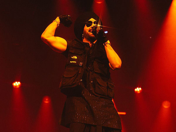 Diljit Dosanjh shares stunning pictures from first concert in Paris, makes promise to Punjabi music lovers