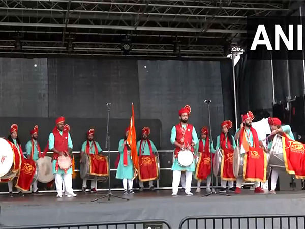 Dhol-Tasha beats ring the New York air as Indian diaspors gears up for PM Modi's address