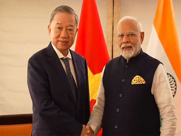 PM Modi discusses ways to strengthen Comprehensive Strategic Partnership with Vietnamese President To Lam