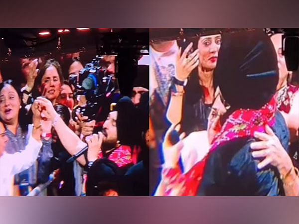 Diljit Dosanjh's mother gets teary-eyed as he introduces family at Manchester Concert