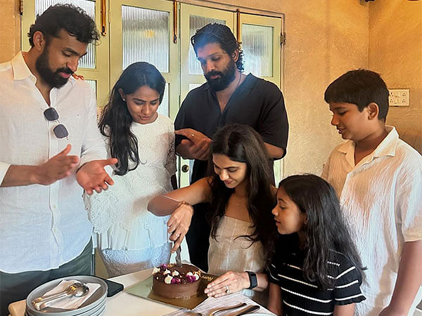 Allu Arjun surprises wife Sneha Reddy on her birthday with a special celebration