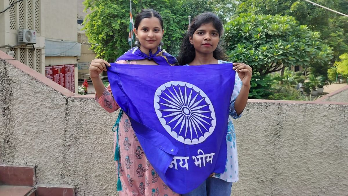 Banashree Das (left) with Pinki | Shubhangi Mishra | ThePrint