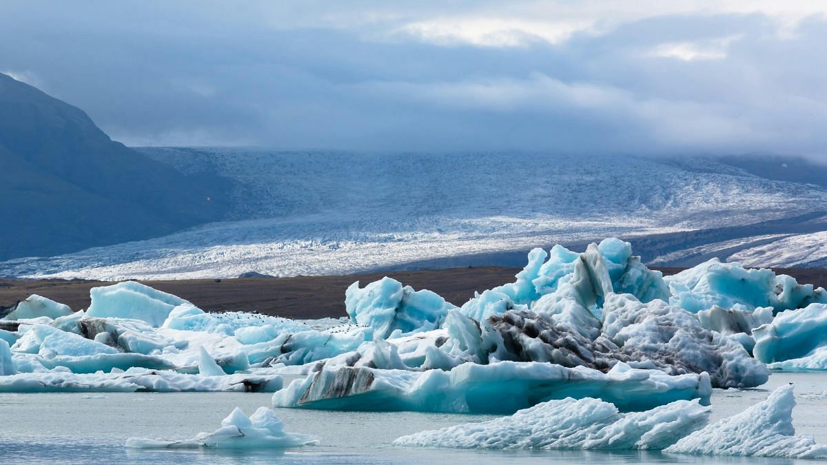 US scientists discover 1,700 ancient viruses in Tibetan glacier ice. Oldest dates back 40,000 yrs