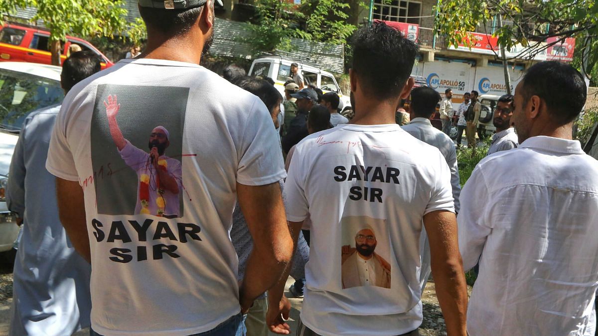 Supporters of Sayar Ahmad Reshi | Praveen Jain | ThePrint