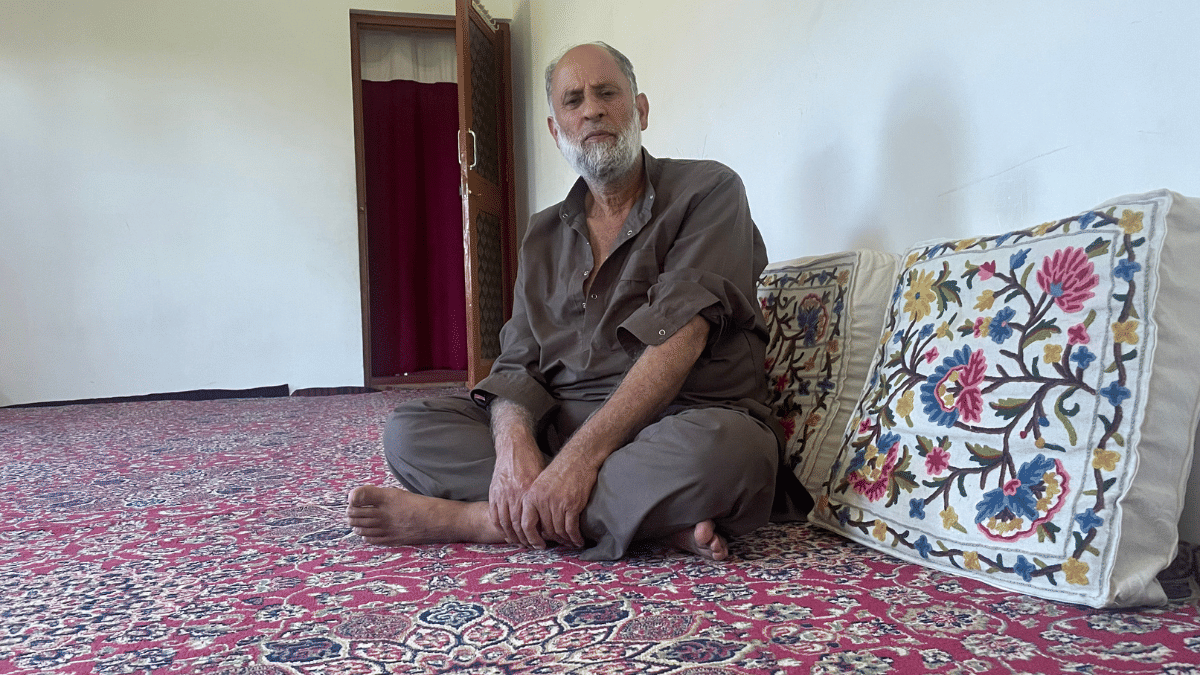 Retired accounts officer Rafiq Ahmed lost one son to militancy. The other is an IPS officer | Sanya Dhingra | ThePrint