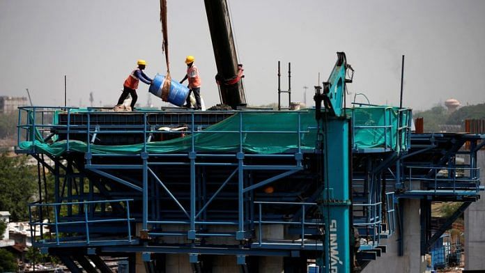 India's medium-term economic growth rate will remain strong at an average of 6.7% over the next two fiscal years, the World Bank said. | Representational Image/REUTERS/Amit Dave/File Photo