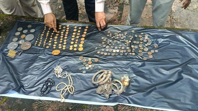 Nearly a hundred coins and medals from the Gupta, Mughal and British periods were stolen | Photo: Special arrangement