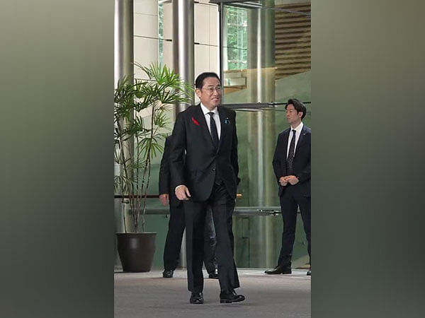 Japan PM Kishida cabinet resigns 'en masse,' paving way for new leadership