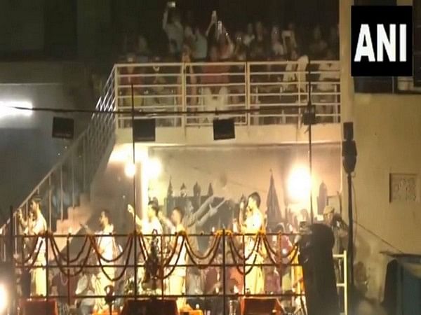 UP: Jamaican PM Andrew Holness witnesses Ganga Aarti in Varanasi