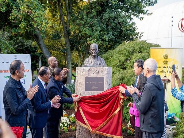 Mahatma Gandhi's bust unveiled at Seattle Centre in US, Consulate General says