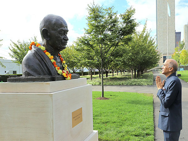 Indian envoy to UN, Indian Consulate in San Franciso pay tributes to Mahatma Gandhi