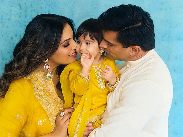 Bipasha Basu, Karan Singh Grover share adorable 'Hakuna Matata' moment with daughter Devi