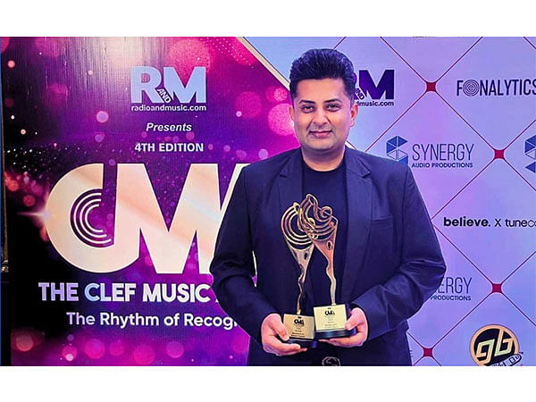 Soulful singer Sumeet Tappoo wins two prestigious CLEF Awards