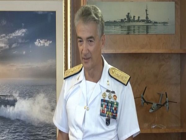 Italian Fleet Commander hails Indian Navy's excellence in Indian Ocean