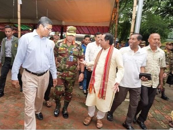 Bangladesh Army Chief assures security for Hindu community ahead of Durga Puja